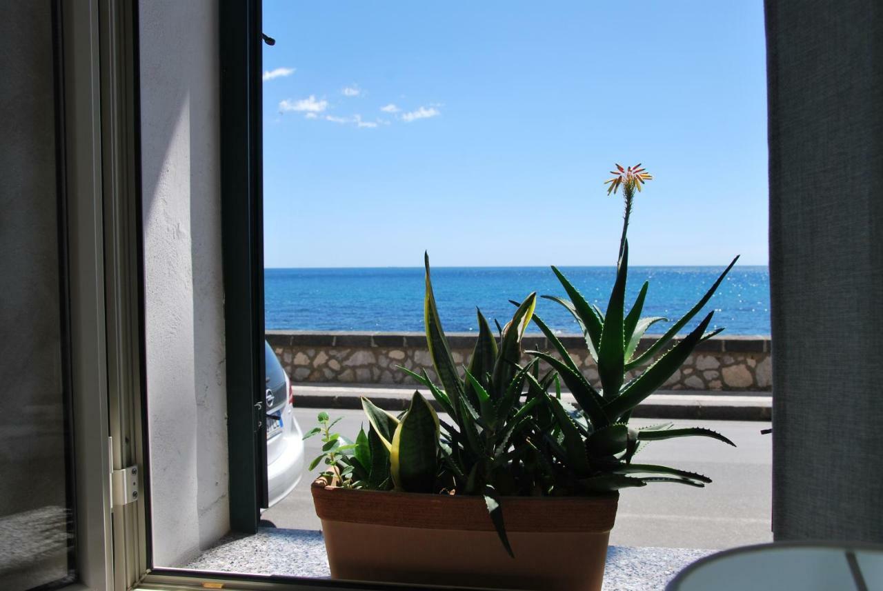 Casa Vacanza Sweet Home Giardini-Naxos Zewnętrze zdjęcie