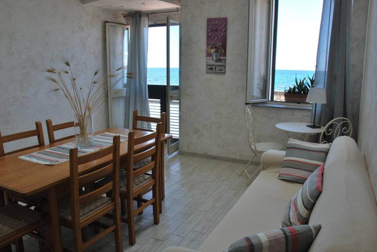 Casa Vacanza Sweet Home Giardini-Naxos Zewnętrze zdjęcie